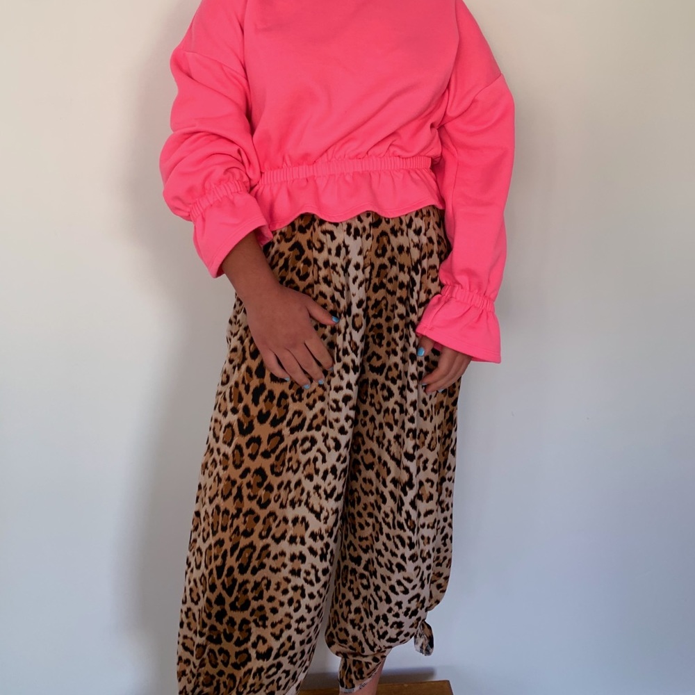 Urban Outfitters Flowy Silk Cheetah Pants👁